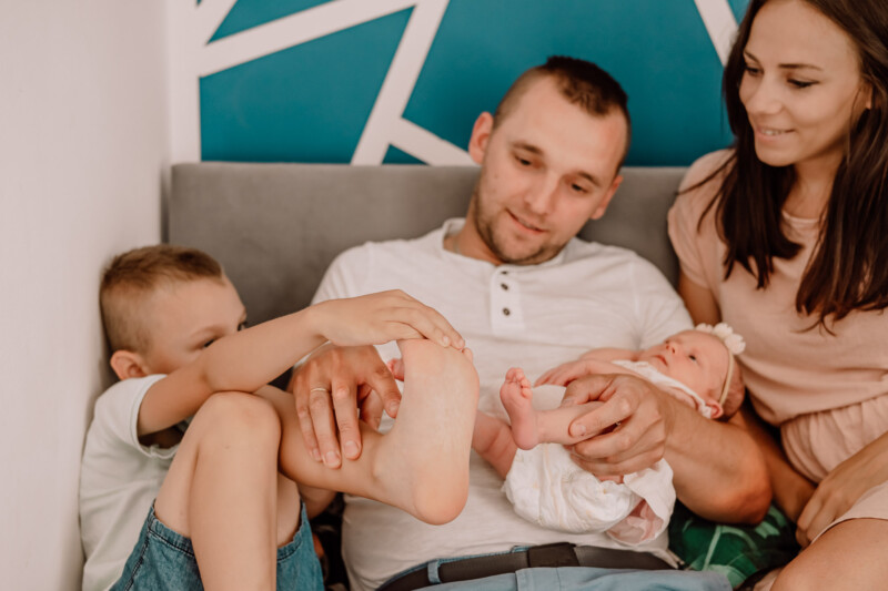 sesja w domu lifestyle noworodek Koszalin
